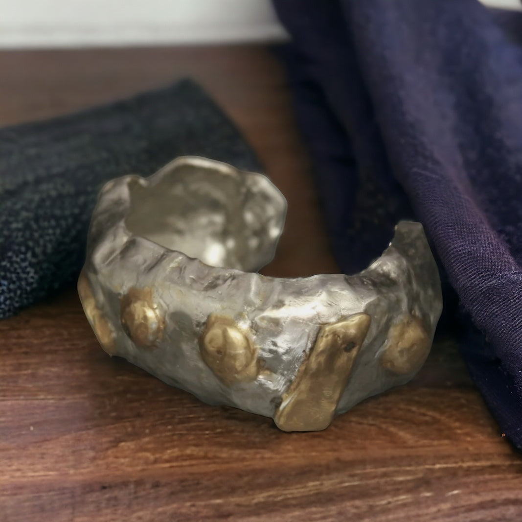 ''WEARABLE ART'' BRACELET