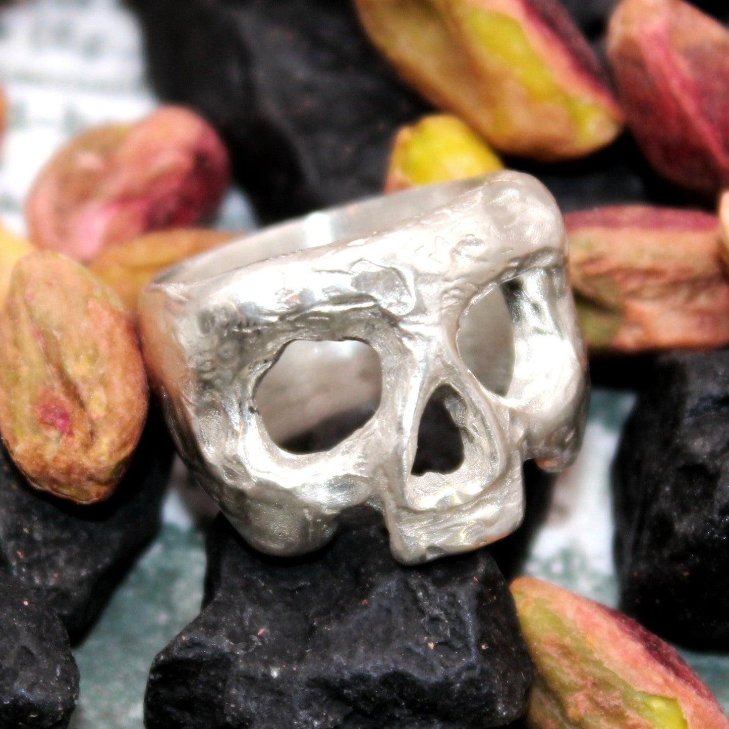 ''SKULL'' RING