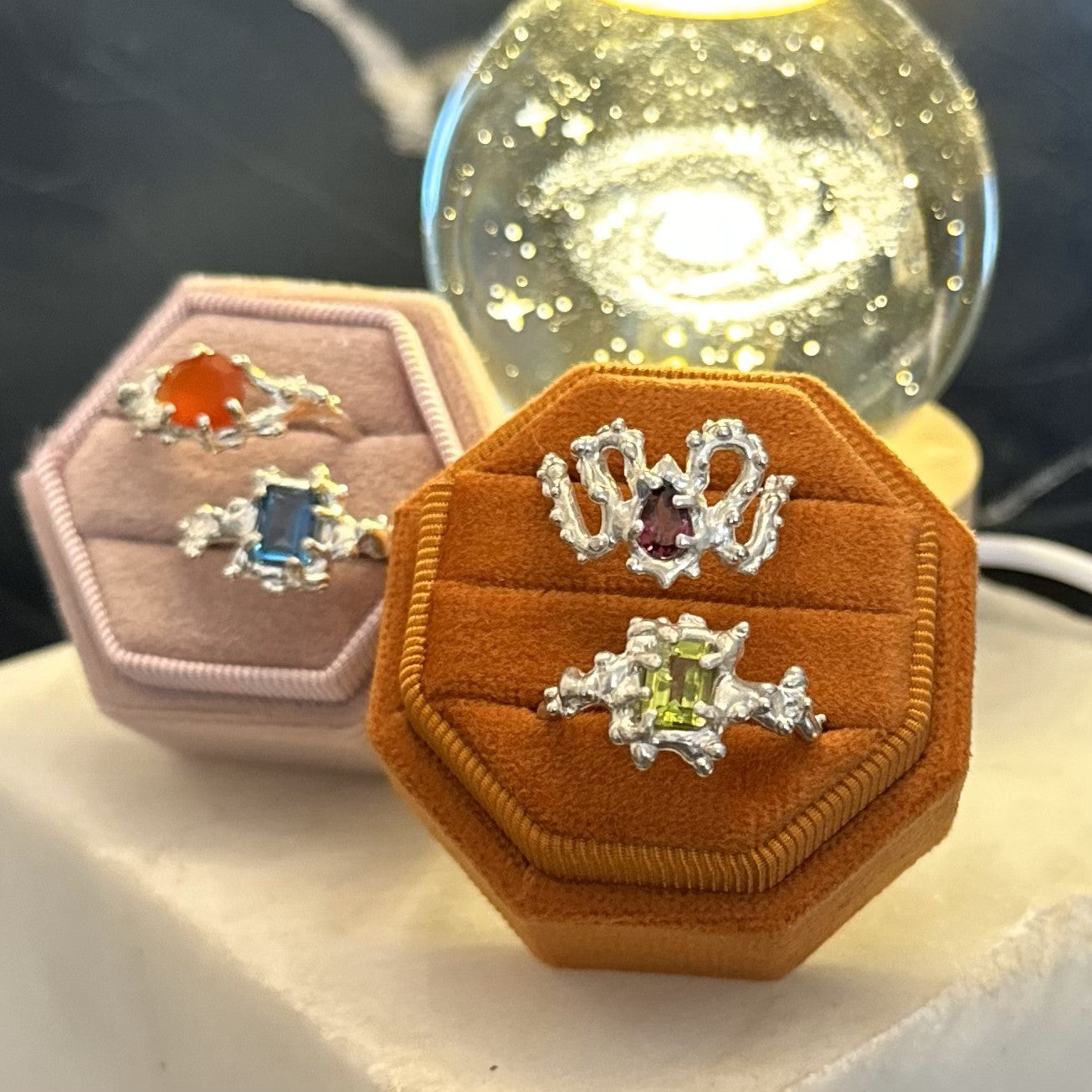 ''SECRET LIGHT'' RING