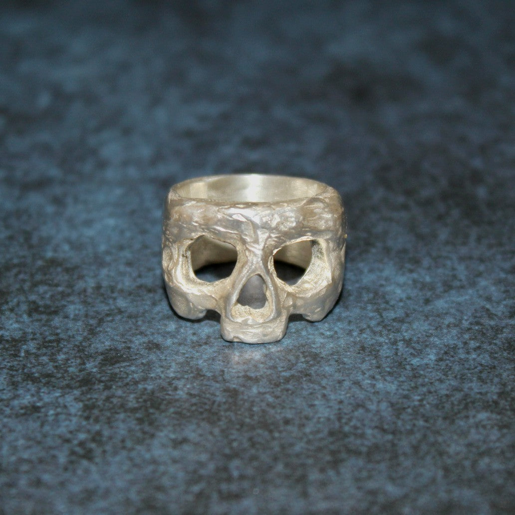 ''SKULL'' RING