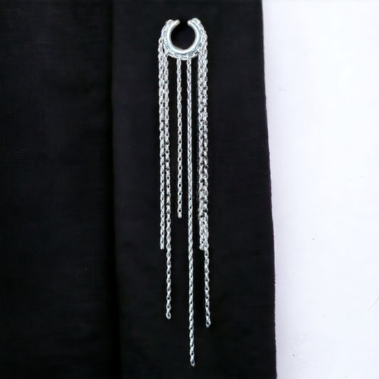 ''UNCHAINED'' EAR CUFF