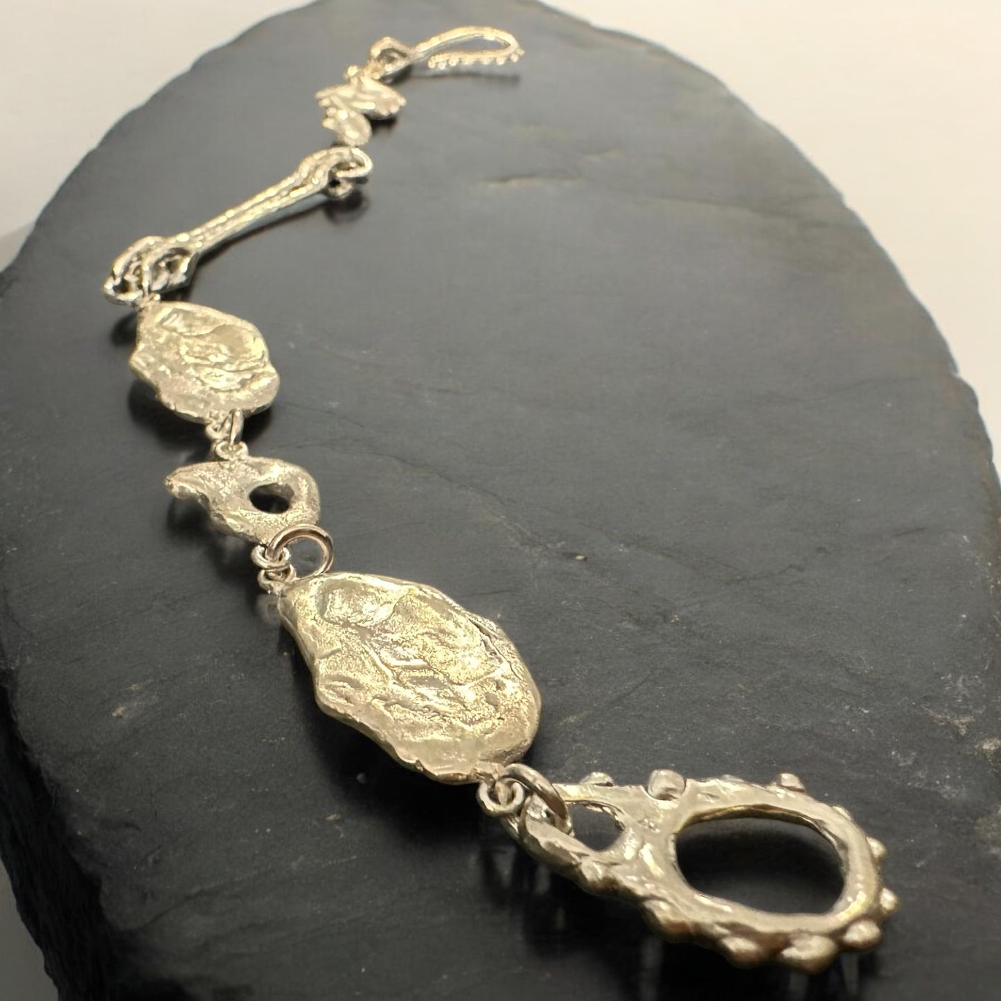 ''ΑSYMMETRIC TRACES'' BRACELET