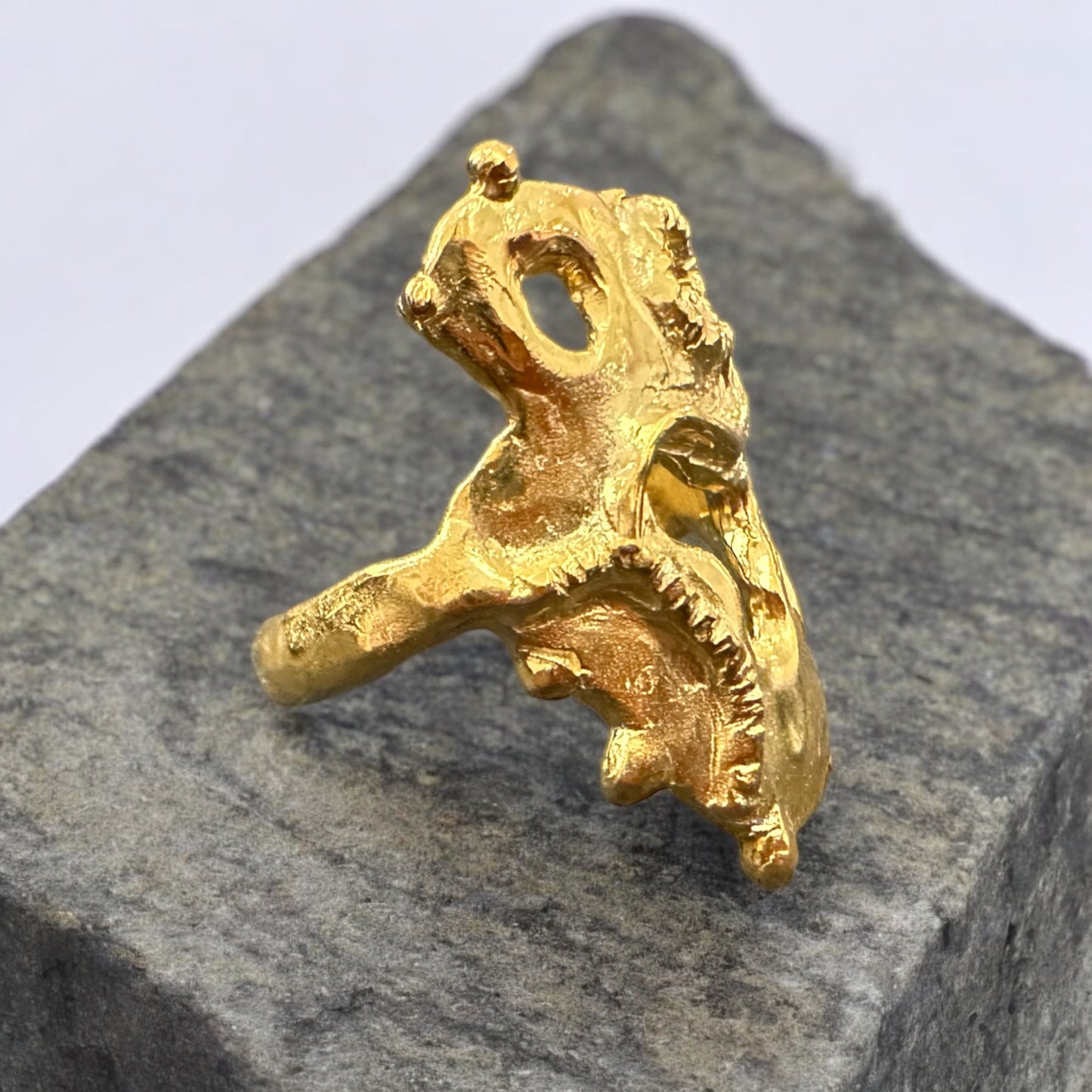 ''NOCTURNAL HEART'' RING