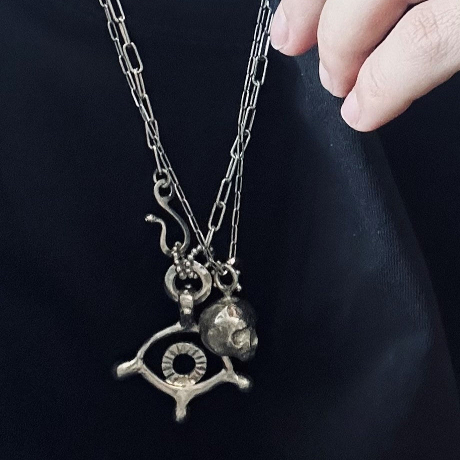 ‘’ΝΟ ΟΝΕ’’ NECKLACE