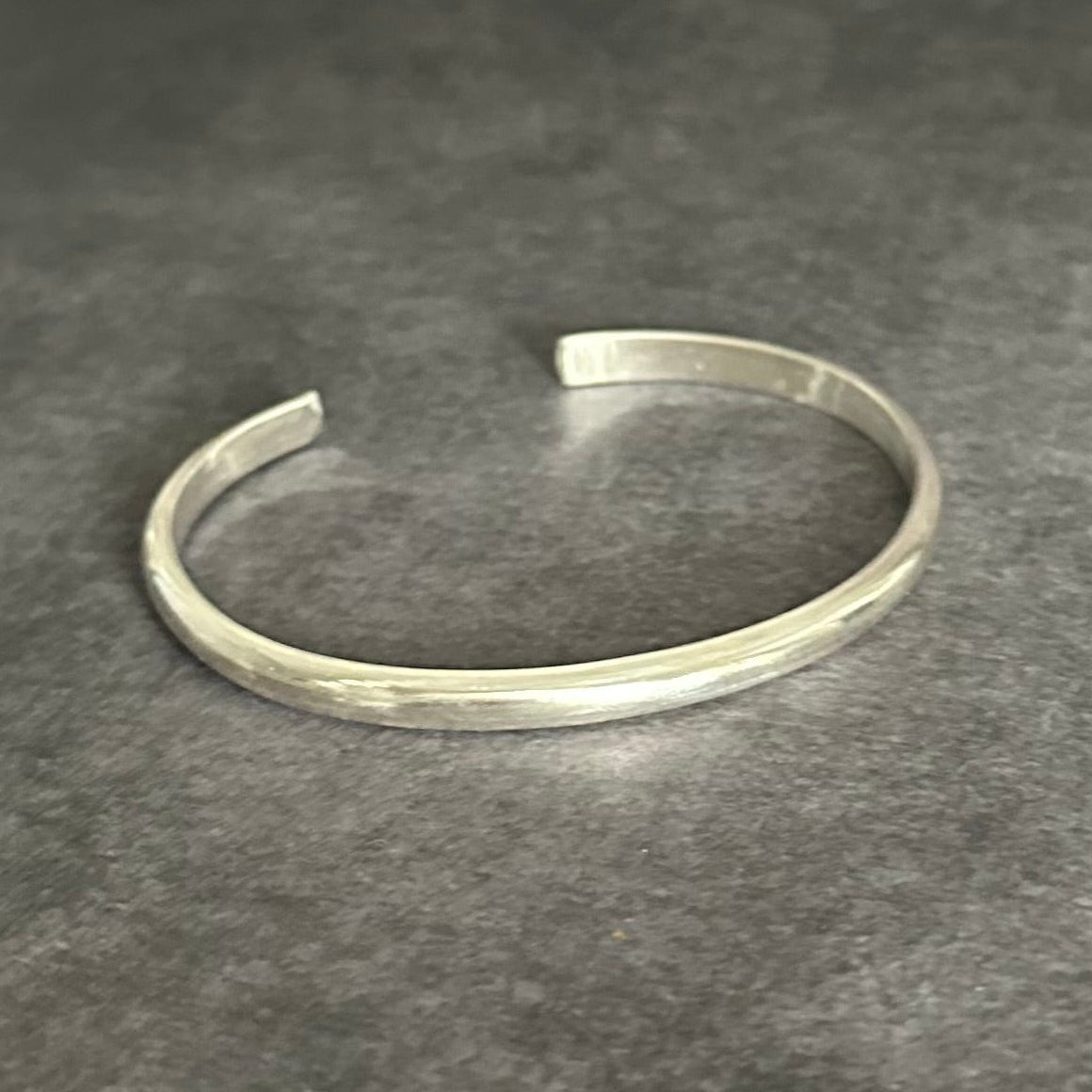 ‘’LINE’’ BRACELET