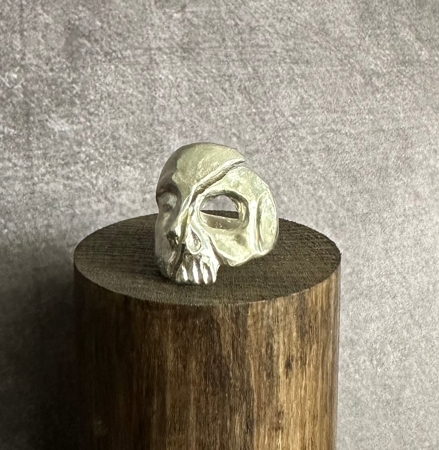 ''ΒΕΤWEEN'' RING
