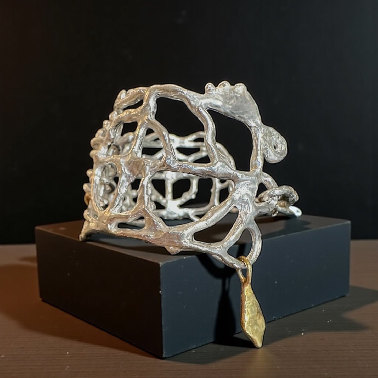 ''SYNAPSE'' BRACELET