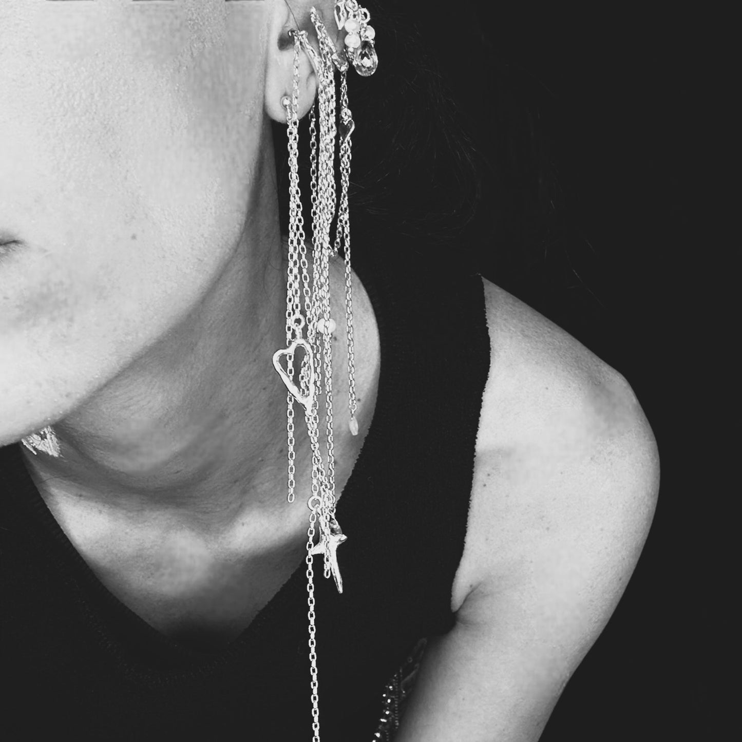 ''UNCHAINED'' EAR CUFF