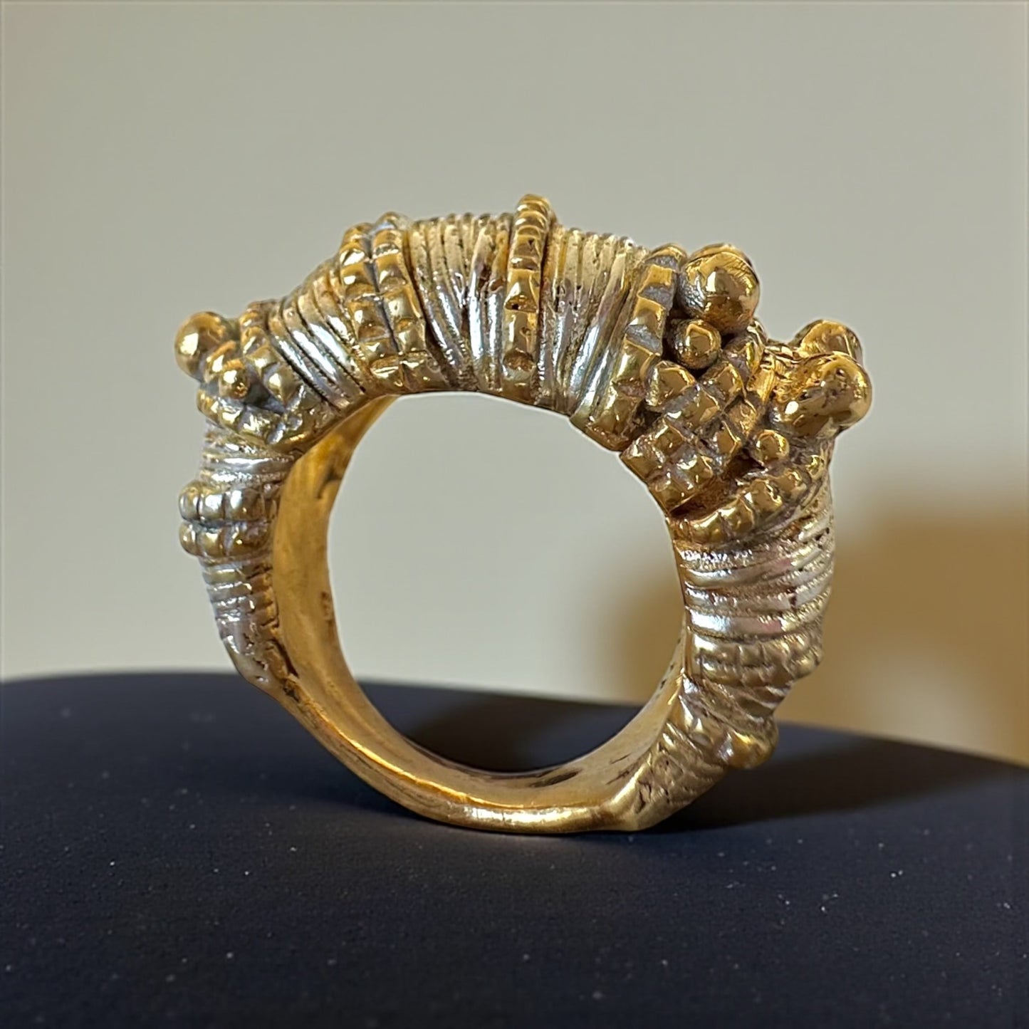 ''HERA'' RING