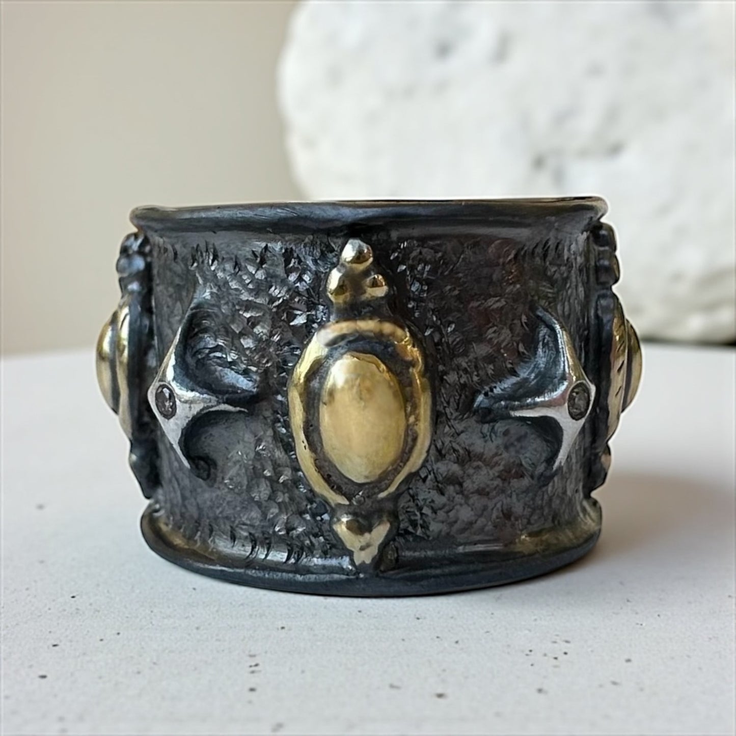 ''ECLIPSE'' RING
