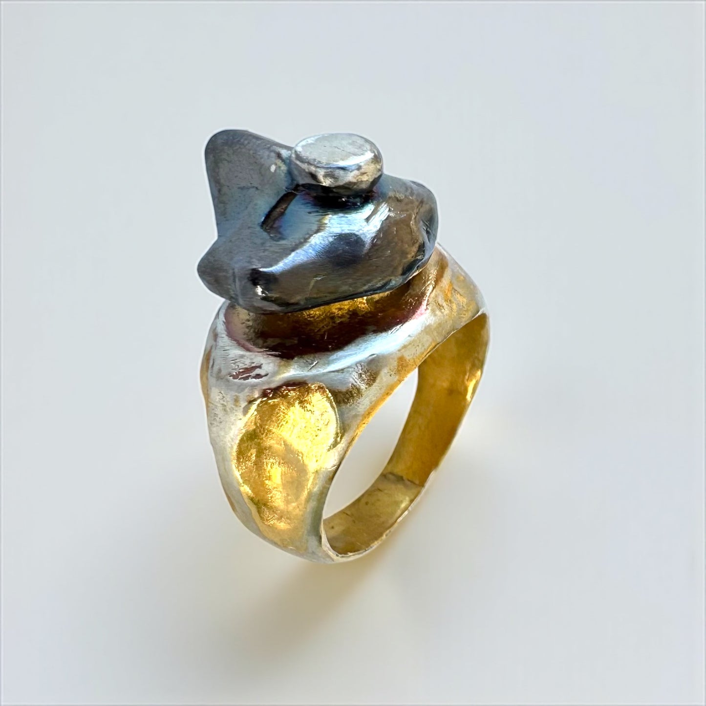 ''WAYSTONE'' RING