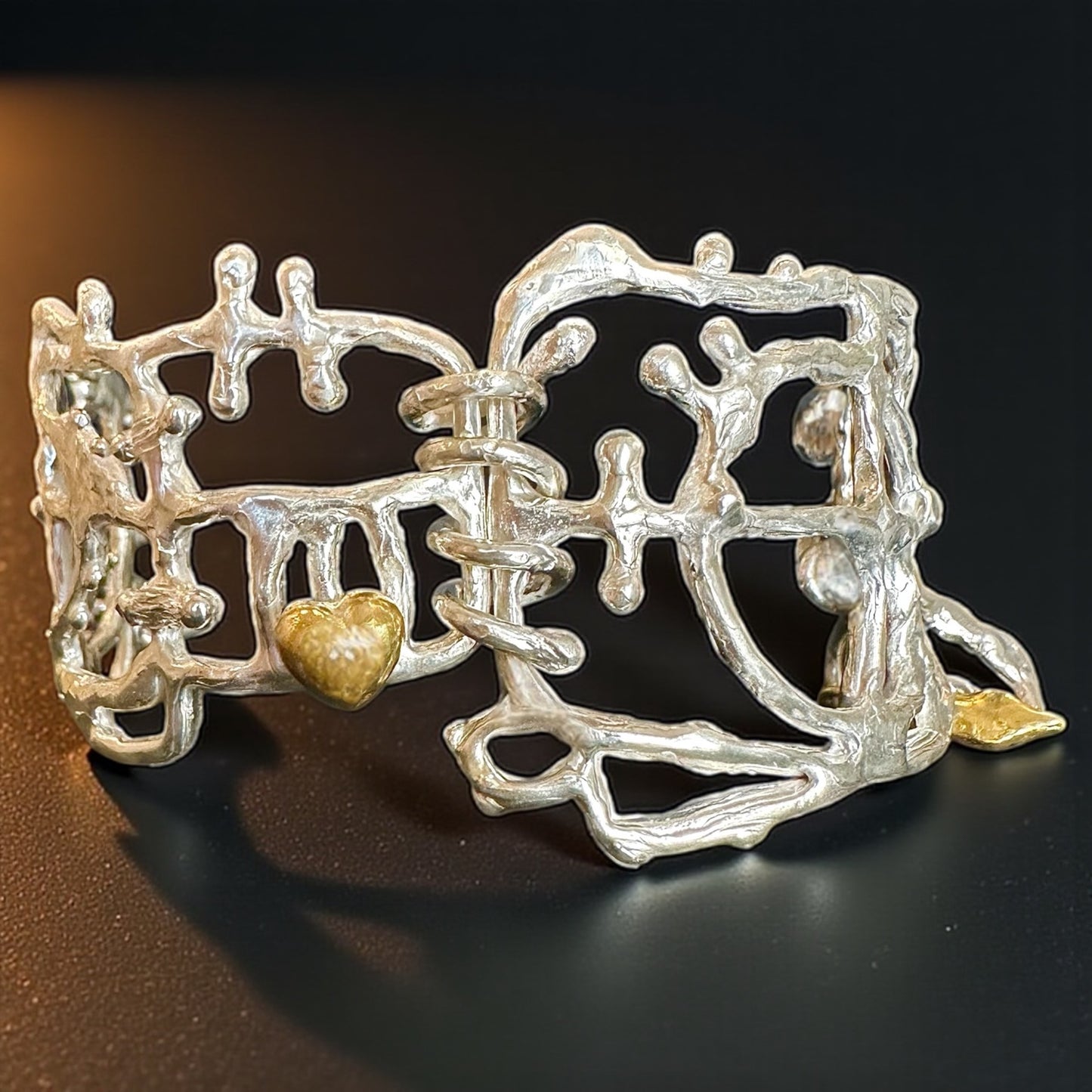 ''SYNAPSE'' BRACELET